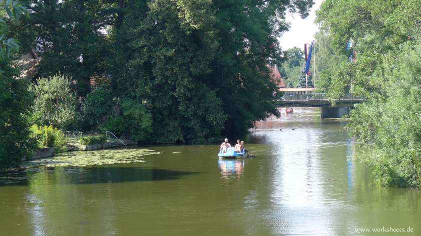 2Dinkelsbhl-Wrnitzbad-Tretboot